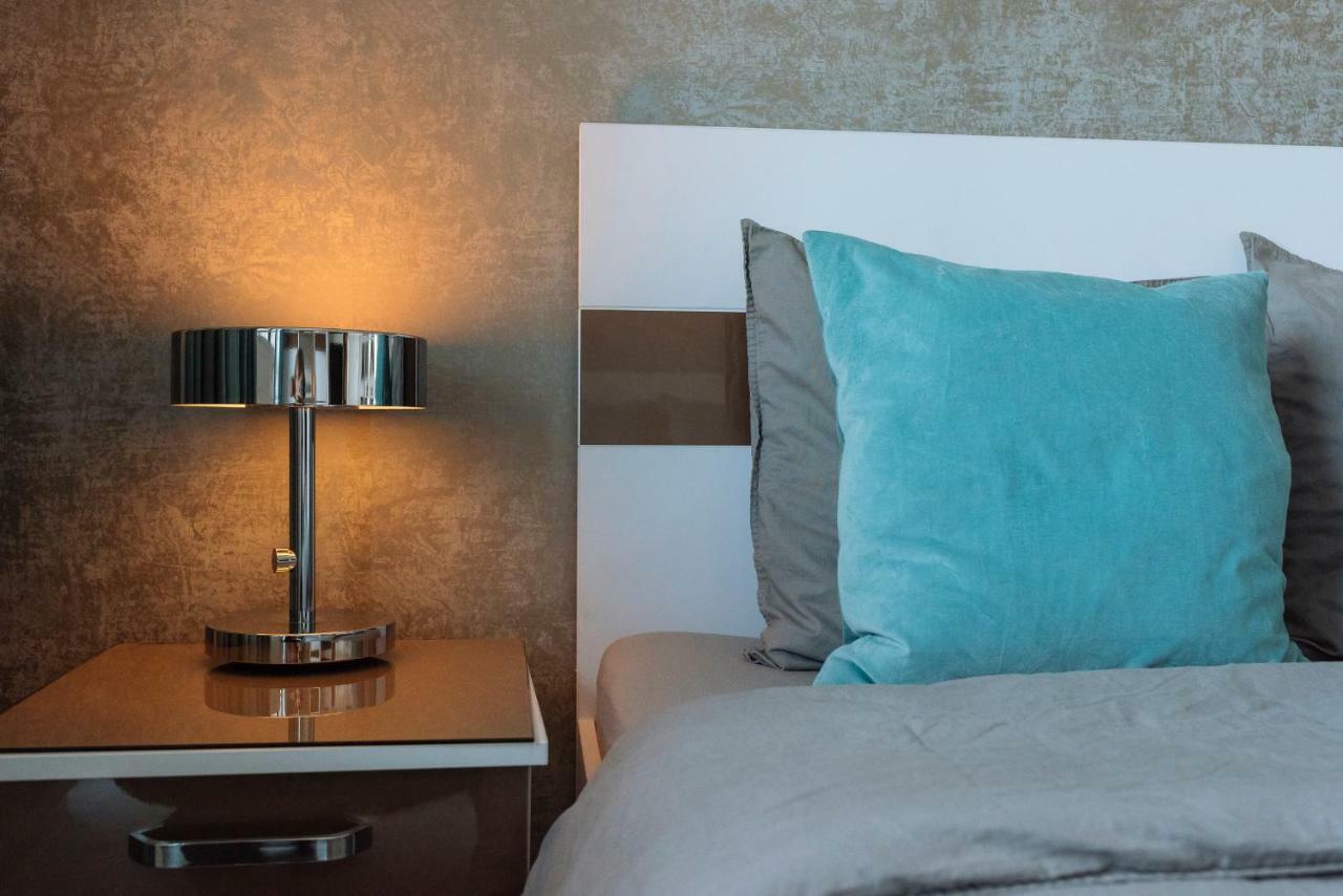 Tres Chic Double Sized Apartment Bukarest Exteriör bild
