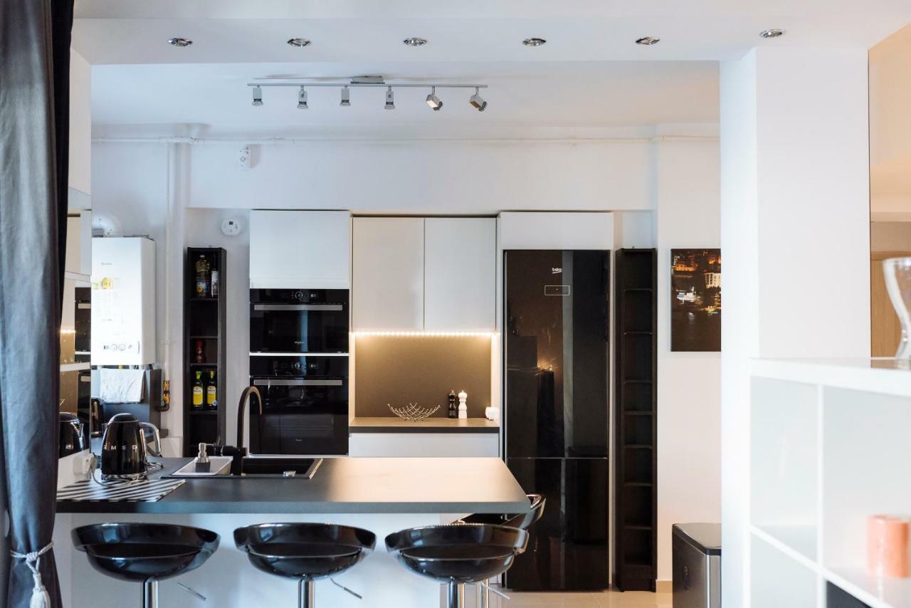 Tres Chic Double Sized Apartment Bukarest Exteriör bild